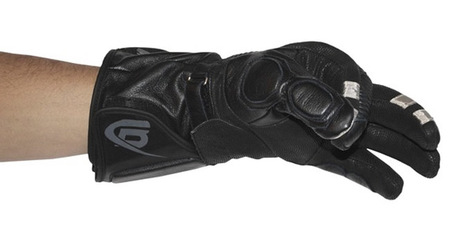 BEARTek: controla tu smartphone desde los guantes de la moto