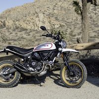 Ducati Scrambler Desert Sled, diversión fuera de carretera a la italiana