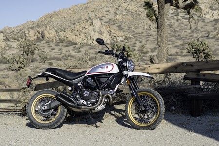 Ducati Scrambler Desert Sled, diversión fuera de carretera a la italiana