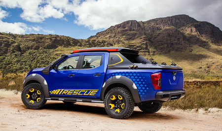 Así es el Nissan Frontier Sentinel Concept, una pick-up de salvamento con pista de aterrizaje para drones
