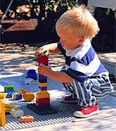 El juego de los bloques podría desarrollar con más rapidez el lenguaje en los niños