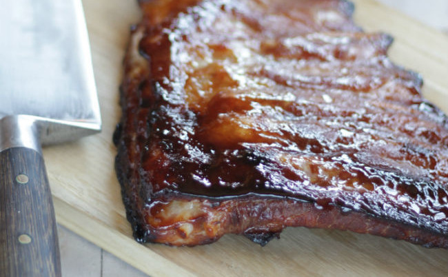 31 formas de cocinar costillas de cerdo para chuparse los dedos, literalmente