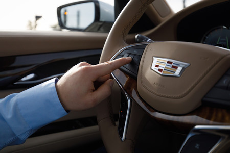 Cadillac también se suma a la conducción semiautónoma con su "Super Cruise"