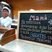 "Si necesita amamantar a su bebé entre sin pedir permiso, que le invitamos a algo", la estupenda iniciativa de algunos comercios