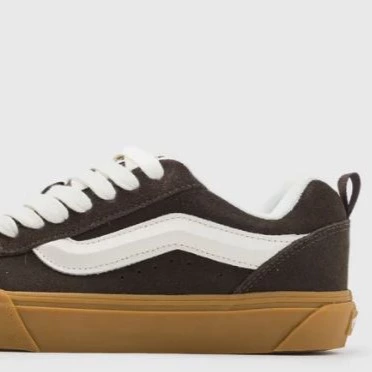 Vans
KNU SKOOL UNISEX - Zapatillas - marrón