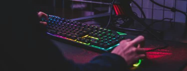 "Va a ser una noche larga con MS Paint": un gamer construye un PC para jugar en un avión y olvida instalar lo más importante 