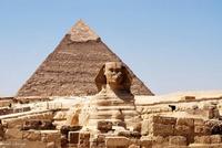 ¿Cómo transportaron las piedras para construir las pirámides de Egipto? Del cubo de la playa, al trineo. 