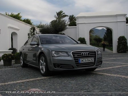 audi A8 2010-02