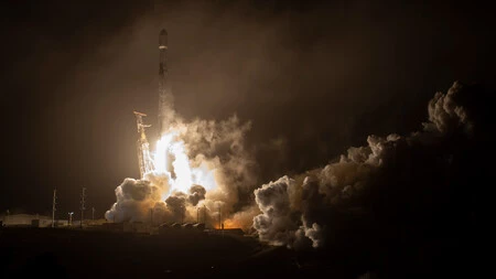 La NASA lanzó la nave DART para que se estampe contra un asteroide en nombre de la ciencia y nunca terminemos como los dinosaurios