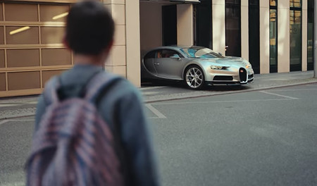 Un niño no sueña con un Volkswagen y por eso hay un Chiron, un 918 y hasta un DeLorean en su comercial