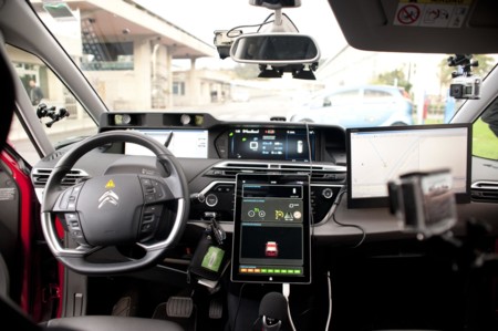 Así es el coche autónomo de PSA Peugeot Citroën que está cruzando media España ahora mismo