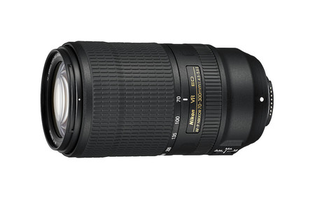 Nikon presenta el teleobjetivo AF-P 70–300mm f4.5-5.6E ED VR con enfoque mejorado para deportes y acción
