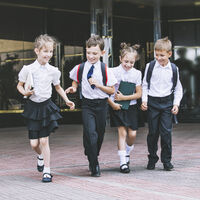 Como madre creo que el uniforme escolar es la solución más práctica, aunque de niña lo odiaba 