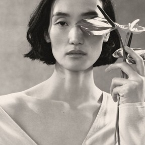 Hoy llega a Zara la nueva colección con Soshiotsuki y este es el vestido perfecto para Navidad (y para las bodas de primavera)