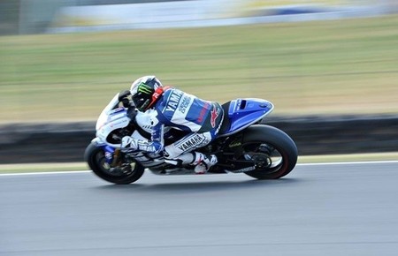 Jorge Lorenzo por delante en el arranque del test de Phillip Island