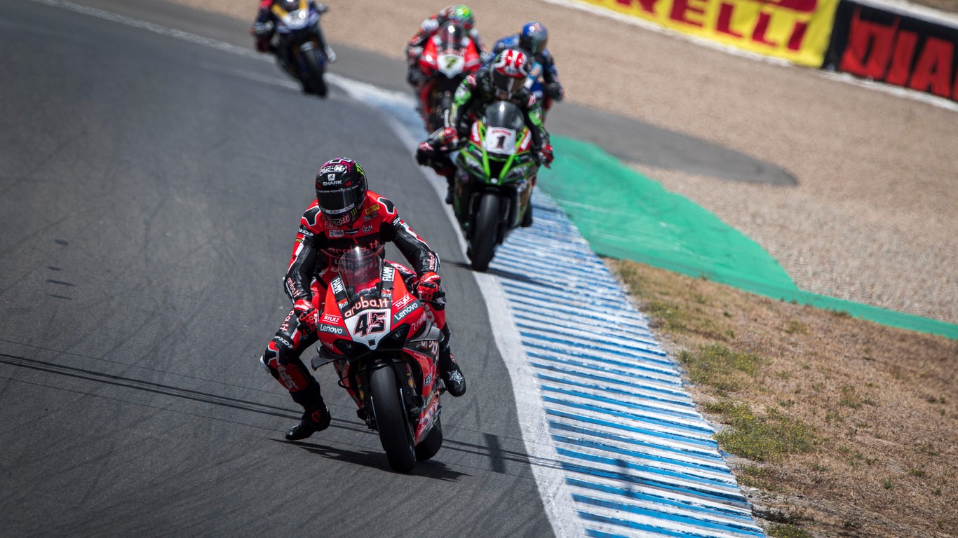 Scott Redding lidera el aplastante doblete de Ducati y Jonathan Rea se derrite en Jerez