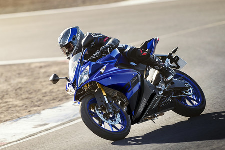 2018 Yamaha Yzf R125 Eu Yamaha Blue Action 001