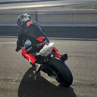 Tom Sykes ya ha estrenado la BMW S 1000 RR y le ha dejado "muy impresionado"