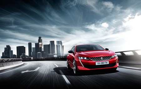 El nuevo Peugeot 508 evoluciona en un espectacular fastback con delirios de premium