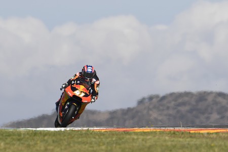 Brad Binder gana en Alcañiz y Álex Márquez da un mazazo en la general por la caída de Augusto Fernández