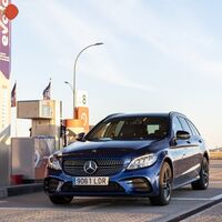 Los coches híbridos enchufables emiten hasta 2,5 veces más de lo que prometen, según un estudio