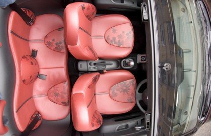 Nissan Micra C+C+Conran