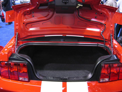 Ronaele 300EV Mustang