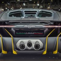 Si pensabas que no lo verías en movimiento, aquí tienes al Lamborghini Centenario en el circuito de Nardò