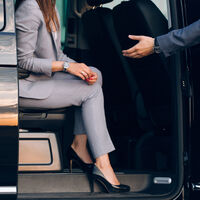 Nem IA, nem ações: a atividade que cresceu  4.000% em Davos durante o Fórum Econômico Mundial foi o serviço de acompanhantes 