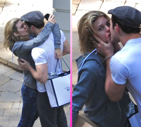 Kellan Lutz y AnnaLynne McCord pillados besándose