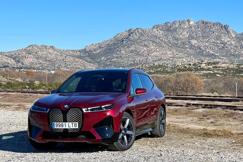 Probamos el BMW iX: un revolucionario BMW eléctrico que escribe un nuevo capítulo en el futuro electrificado de la marca