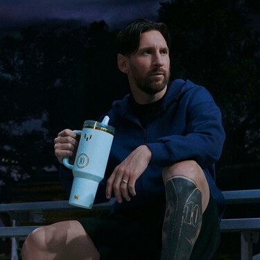 Como buen amante del estilo, Leo Messi no se pudo resistir y ha presumido su nueva adquisición de lujo: así comienza su era Birkin de Hermès