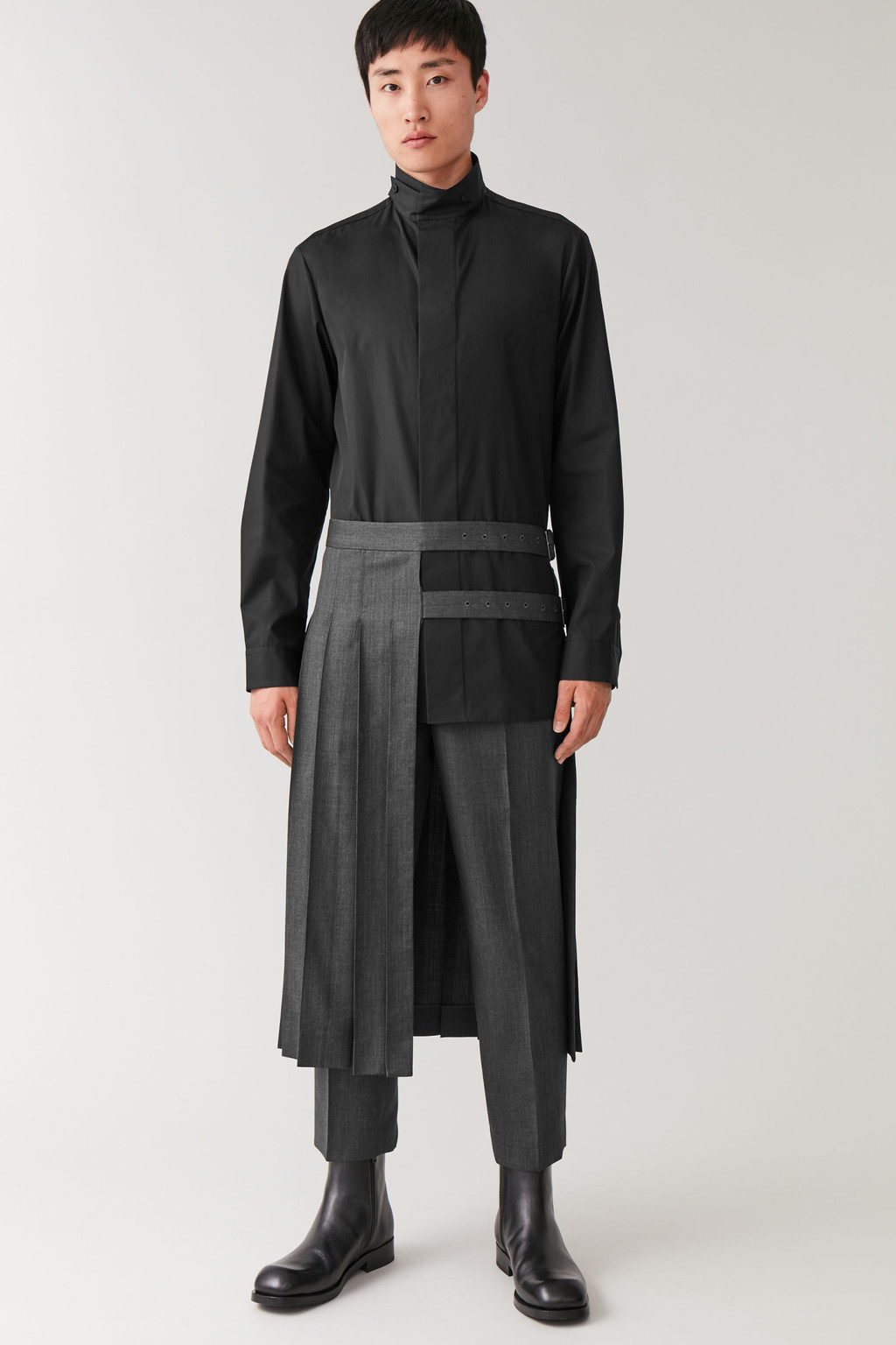 COS experimenta con la falda masculina para sumarla a nuestros looks