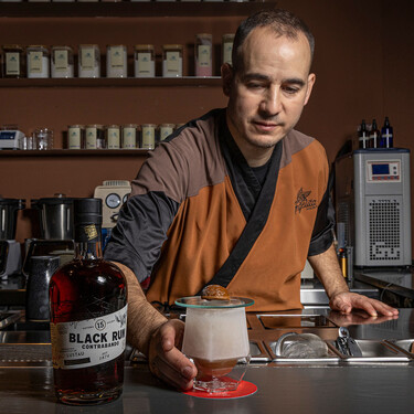 Desde Jerez al Caribe: la ruta de cócteles madrileña que incluye ron, estrellas Michelin y uno de los mejores bares del mundo 