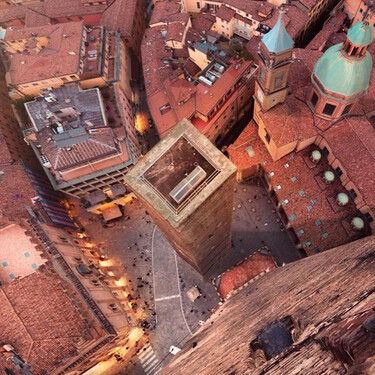 Esta en Italia, es la ciudad medieval más inverosímil y pocos lo saben: el 'bosque de torres' que parece Manhattan