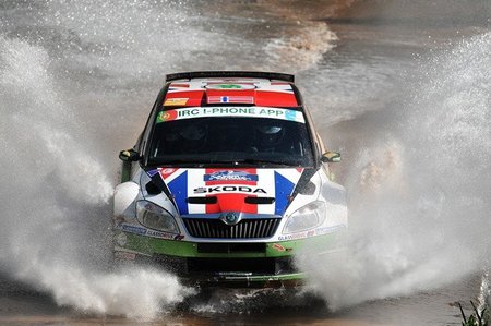 Andreas Mikkelsen gana en Azores. Doblete de Skoda