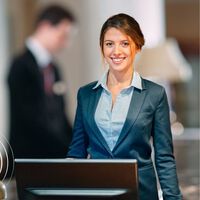 La reforma laboral mejoró la calidad del empleo en 2021, pero los contratos indefinidos no son suficiente: la calidad del empleo español se ha estancado 
