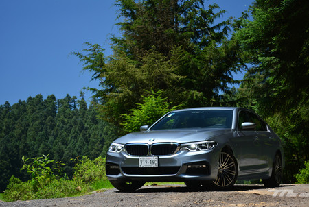 BMW 540i, a prueba: el sedán que se controla casi por telepatía