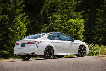 Toyota Camry 2018 11