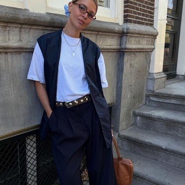 Zara crea los pantalones bombachos estilo sastre ideales para un look de oficina cómodo por menos de 30 euros 