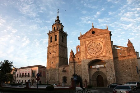 Viajes Escapadas Turismo Espana Destinos Famosos Lamine Yamal Ines Garcia Donde Nacen Como Conocen Pareja