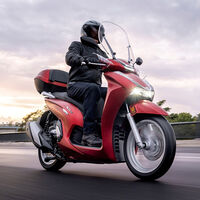 La Honda SH350i se renueva completamente: 29 CV, nueva imagen e instrumentación 100% digital