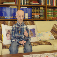 Sammy Basso, el científico que dedicó su vida a investigar la enfermedad que él mismo padecía y aceleraba su envejecimiento 