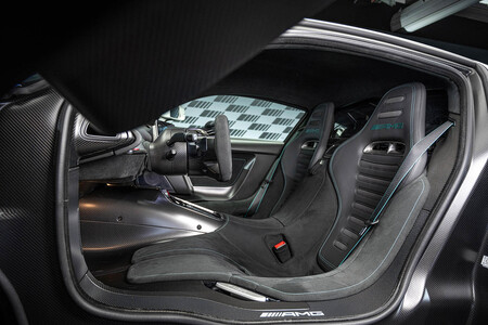 Mercedes-AMG One asientos