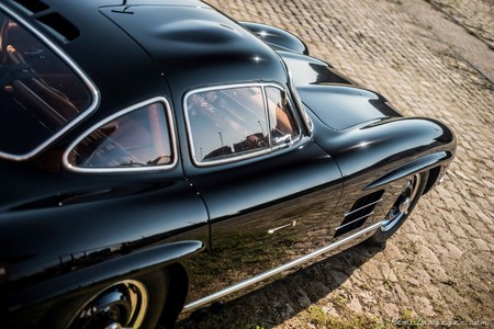 Mercedes Benz Gullwing Robado 4