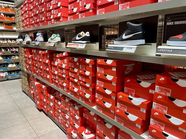 Outlet Nike Culleredo