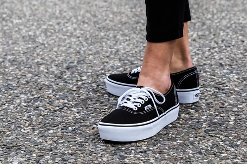 7 zapatillas de marca en oferta hoy en AliExpress: Vans, Adidas o Converse