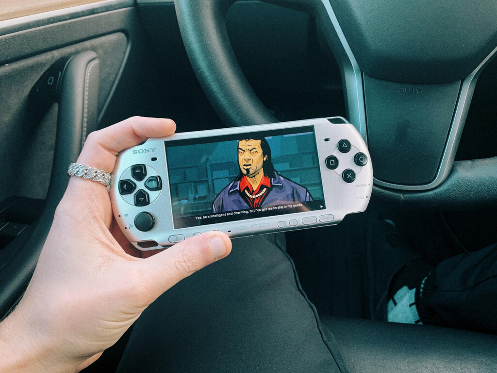 Esta es la función nativa que la PSP tenía desde el lanzamiento: ninguna de las dos Nintendo Switch lo incluyen en 2025 