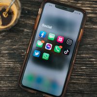 Confirman que Internet no afecta al deterioro de la salud mental, pero el mismo estudio demuestra el peligro de las redes sociales