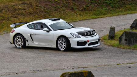 Porsche dará luz verde al Cayman GT4 Clubsport de rallies... sólo si consiguen 100 compradores